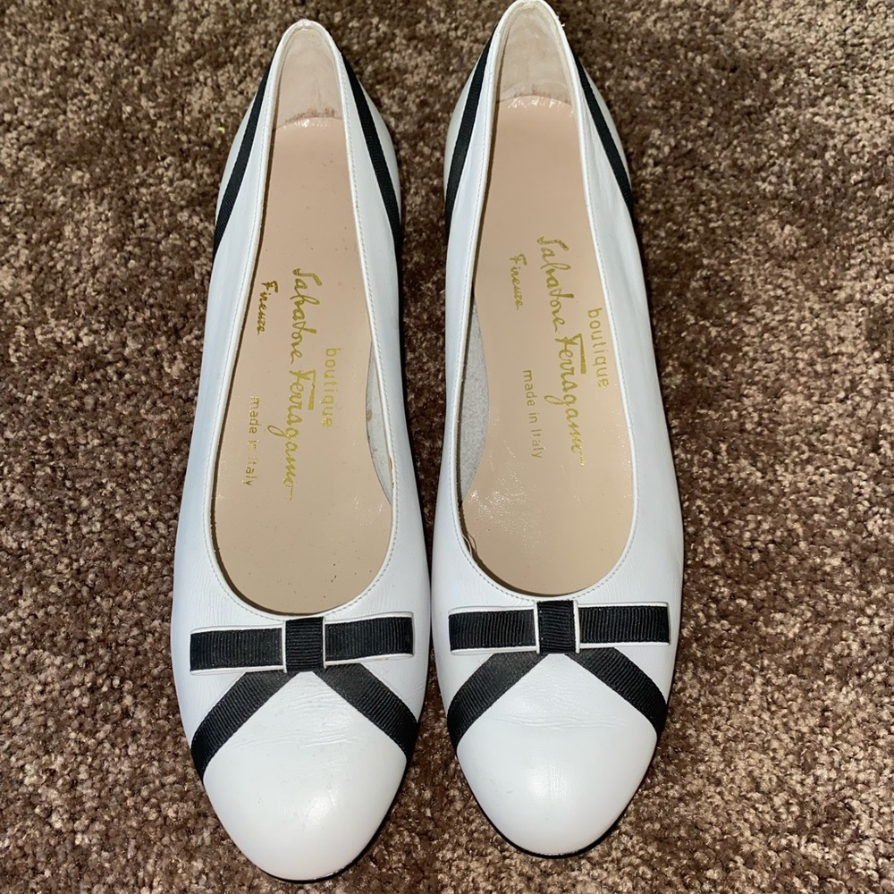 COPY - Reposh! Salvatore ferragamo white shoes